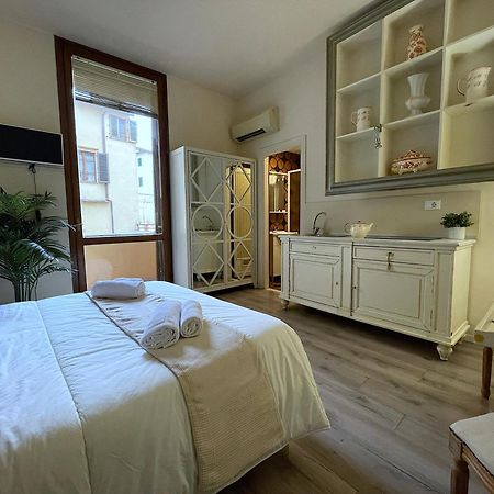 Charming Studio Next To The Duomo Florence Exterior photo