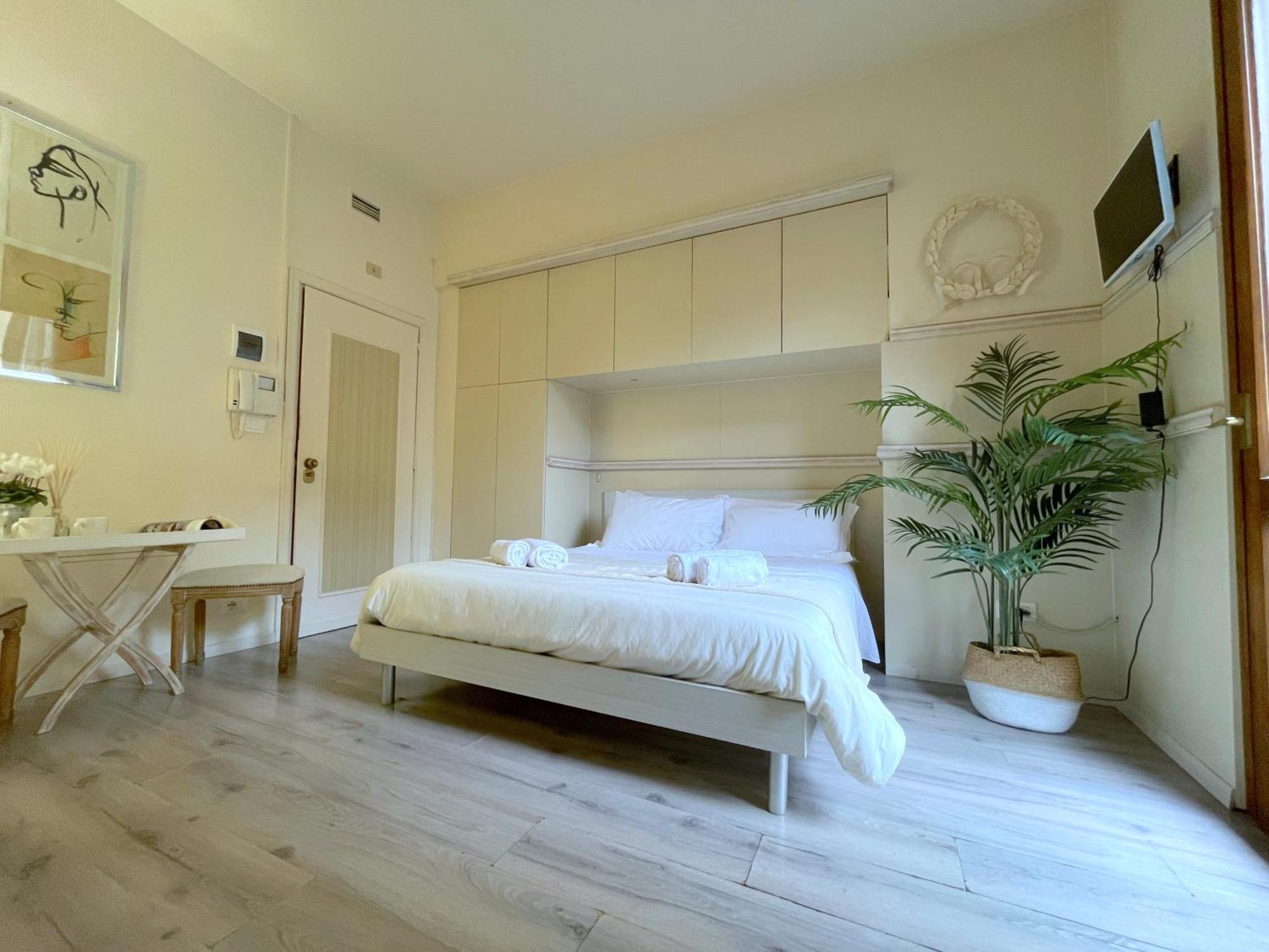 Charming Studio Next To The Duomo Florence Exterior photo